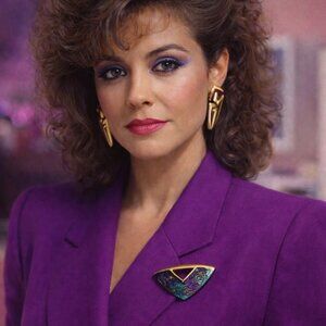 Bold & Big Swirled Enamel Gold 1980's Retro Fashion Triangle Lapel Pin Brooch